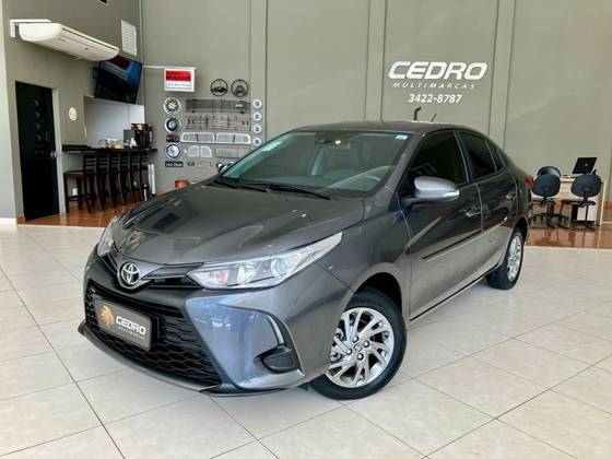 TOYOTA YARIS 1.5 16V FLEX SEDAN XS CONNECT MULTIDRIVE TOYOTA YARIS 1.5 16V FLEX SEDAN XS CONNECT MULTIDRIVE